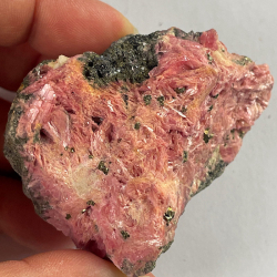Pyroxmangite, Brazil