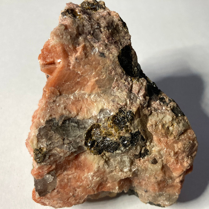 Uranopyrochlore, Canada