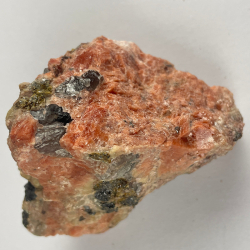 Uranopyrochlore, Canada