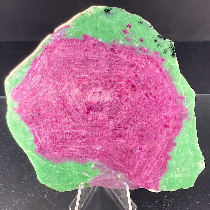 Rubis sur Zoïsite, Tanzanie