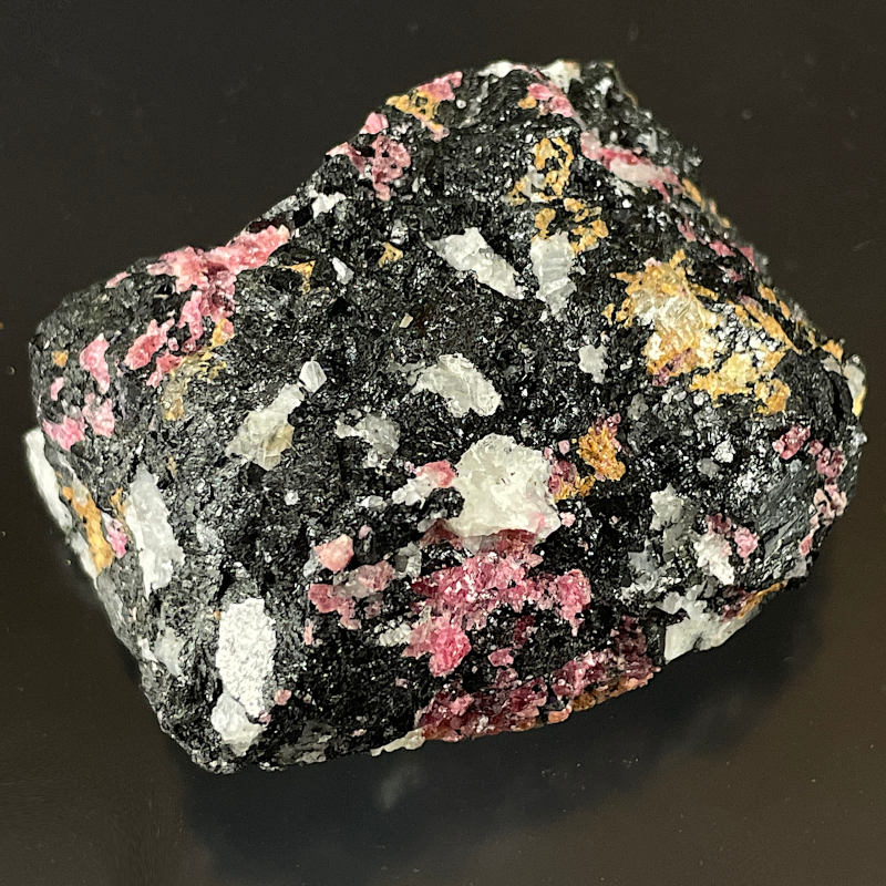 Eudyalite, Canada