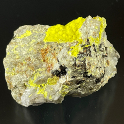 Autunite, Portugal