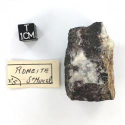 Roméite