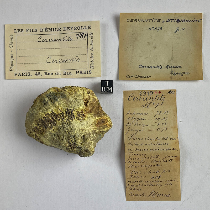 Cervantite and Stibiconite, Spain
