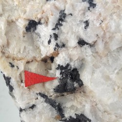 Apuanite