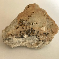 Pollucite et Amblygonite