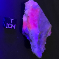 Tugtupite