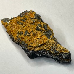 Karibibite, Schneiderhohnite et Löllingite