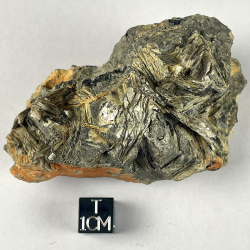 Bismuthite et Muscovite, Madagascar